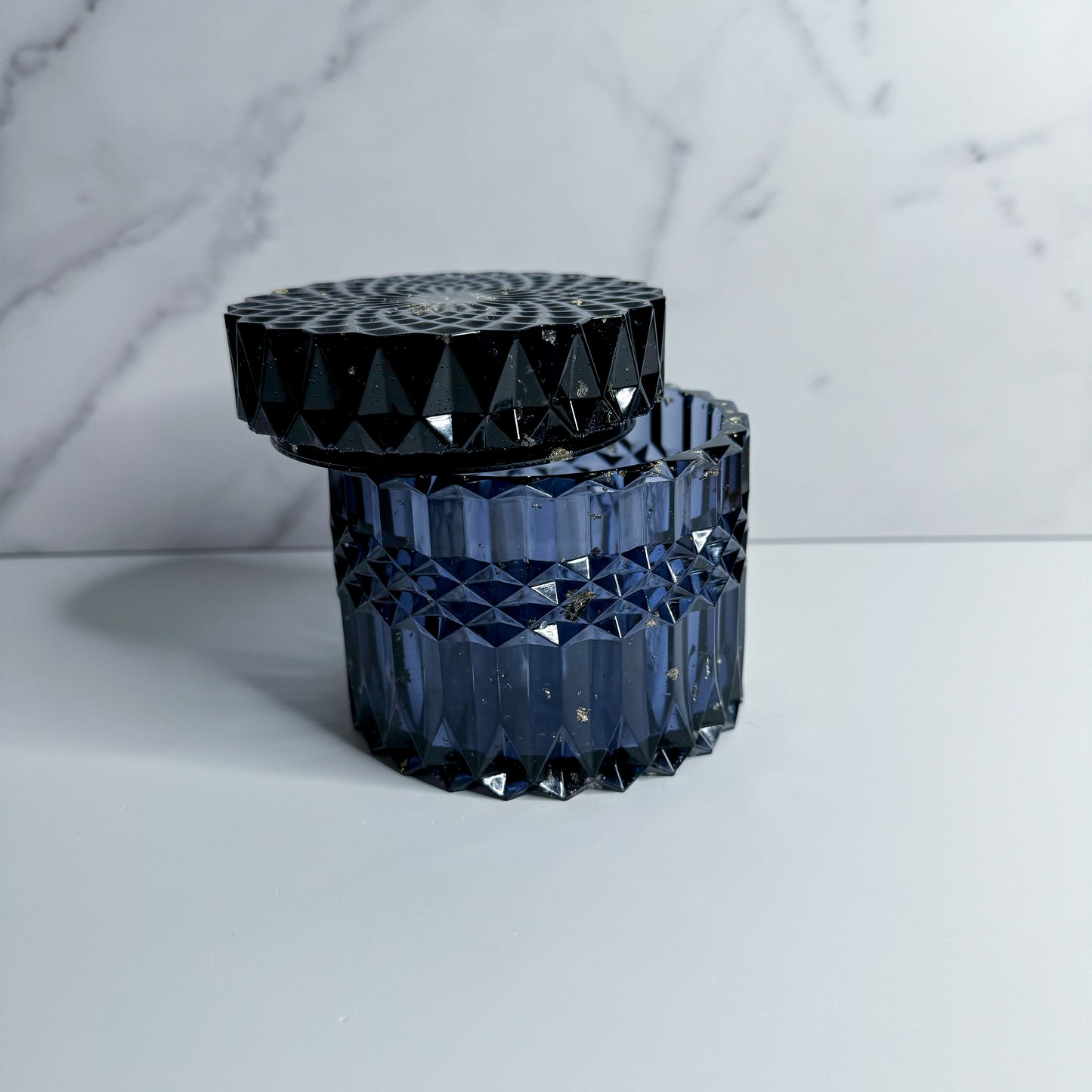 Black Violet Ripple Container